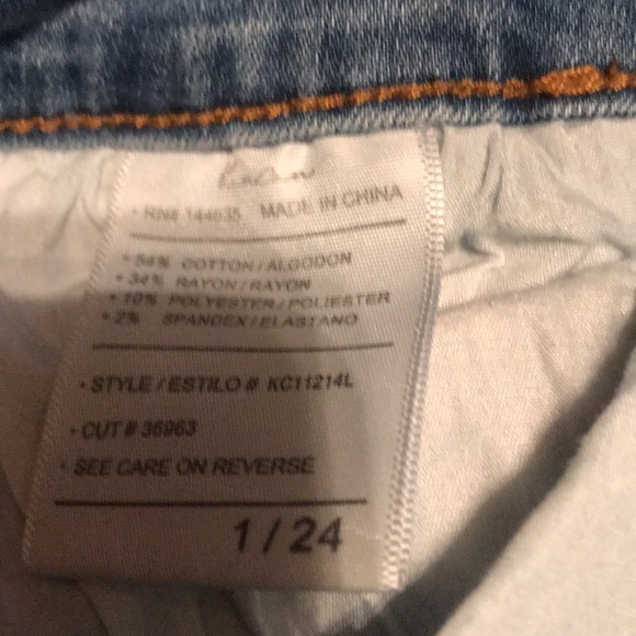 Jeans - Picture 4 of 4